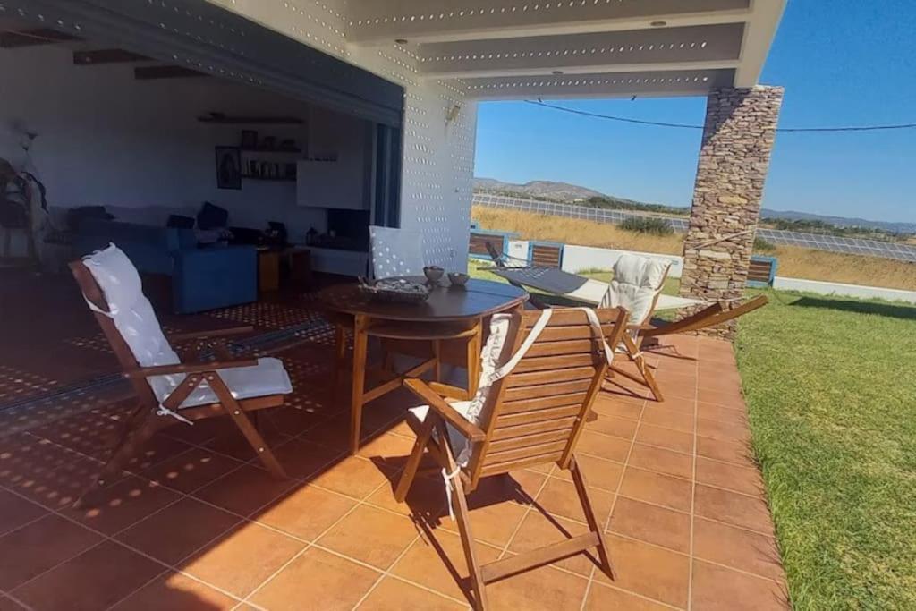 Cristelia Seafront & Pool Villa Lachaniá Buitenkant foto